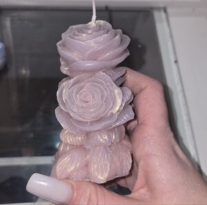 Rose Sculpted Candle – Scented Velvet Collection – 100% Beeswax Luxury
